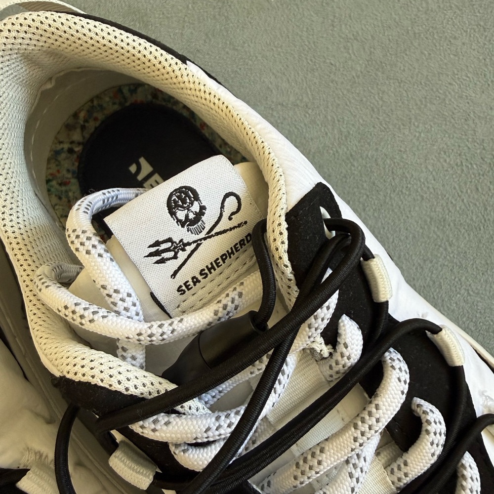 Barebarics Revive Vegan Barefoot Shoes x Sea Shepherd - Picture 5 of 9